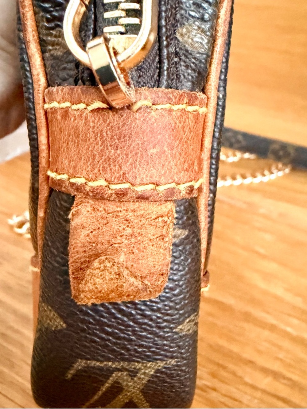 Louis Vuitton Authentic Vintage Marly Dragonne PM Clutch / Crossbody - Picture 7 of 15
